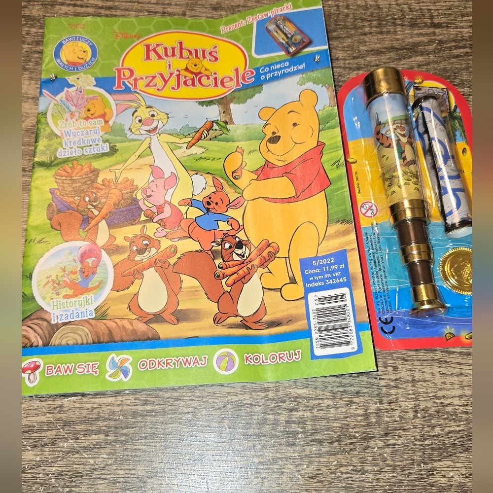 New DISNEY Winnie the Pooh Polish Book With Collectible Toy